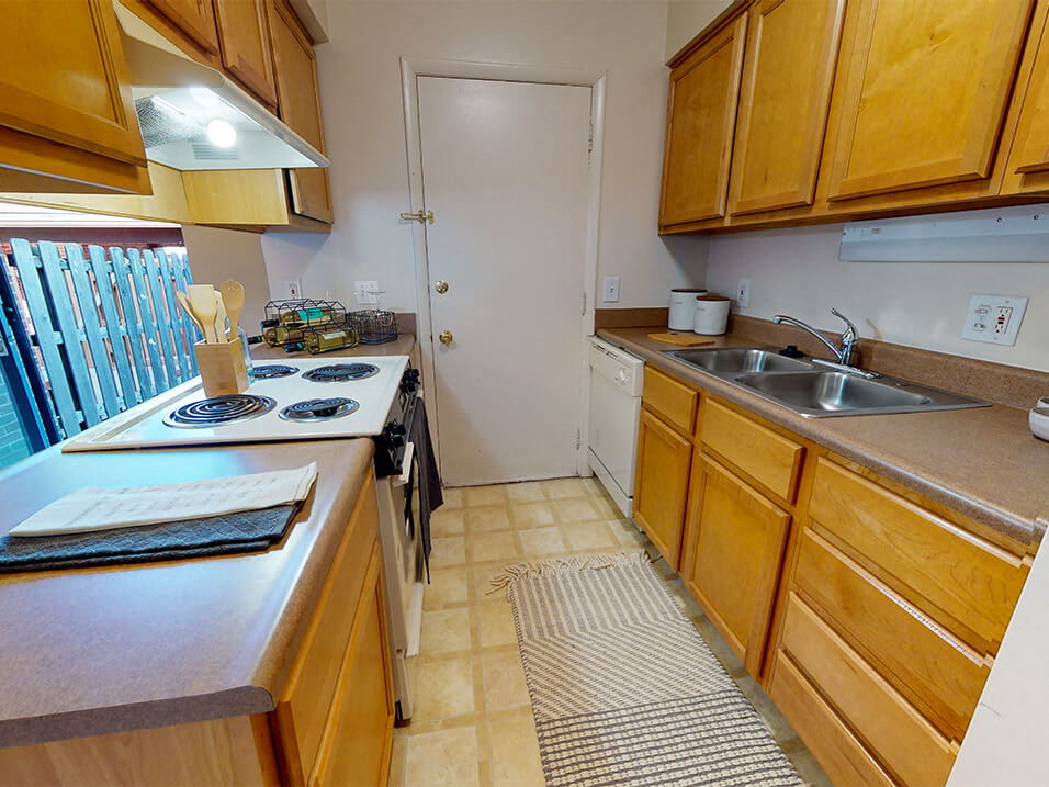 Photo and Video Gallery Fairlane East Apartments in Dearborn, MI